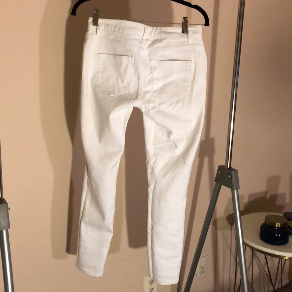 White distressed skinny jeans - Picture 4 of 7